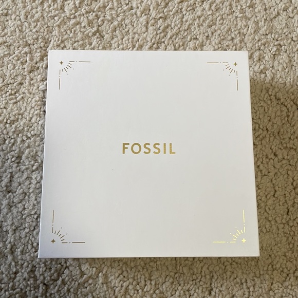 Fossil Watch Locket - Picture 4 of 4